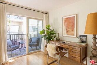 2929 Waverly Dr in Los Angeles, CA - Building Photo - Building Photo