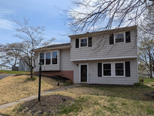 property at 1583 Yeakel Way