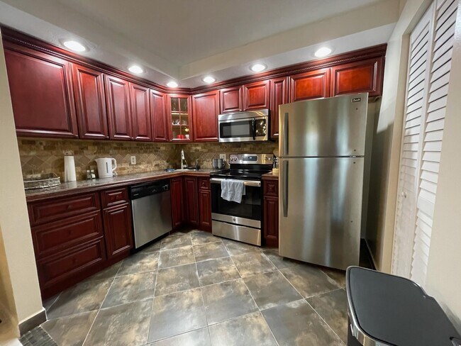 4988 Sable Pine Cir in West Palm Beach, FL - Building Photo - Building Photo