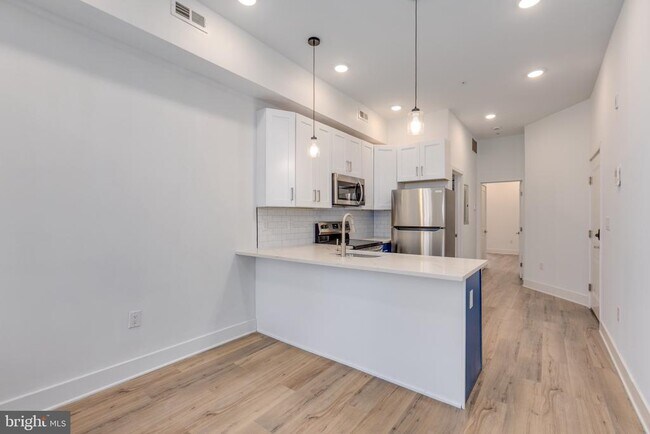 property at 1535 N 6th St