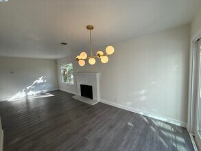 91 Fountainhead Ct in Martinez, CA - Building Photo - Building Photo