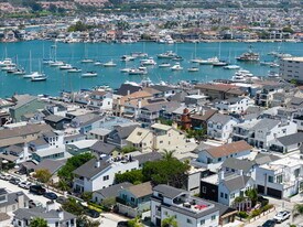 313 Alvarado Pl in Newport Beach, CA - Building Photo