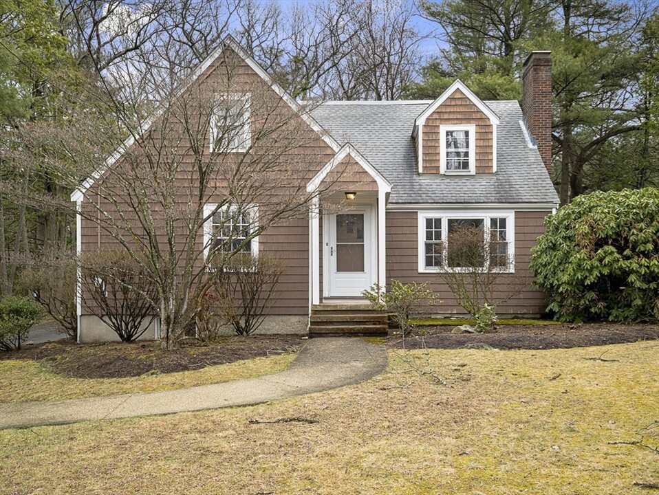 137 Ridge St in Winchester, MA - Building Photo