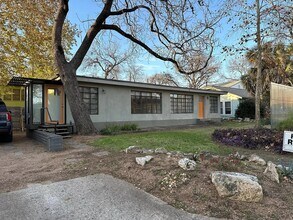 4304 Ramsey Ave in Austin, TX - Building Photo - Building Photo