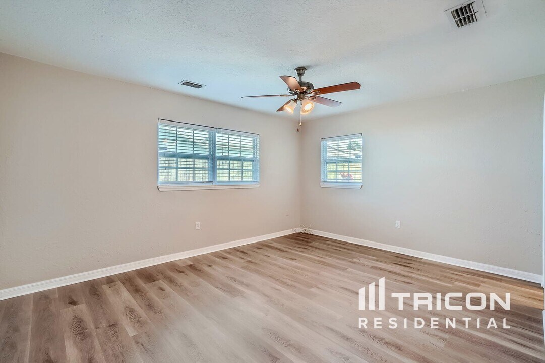 1869 Monica Dr in Clearwater, FL - Building Photo