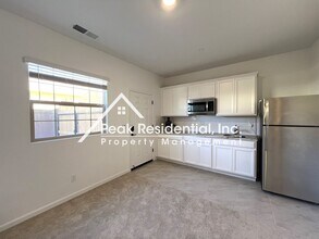 3001 Newfoundland Dr in Roseville, CA - Building Photo - Building Photo