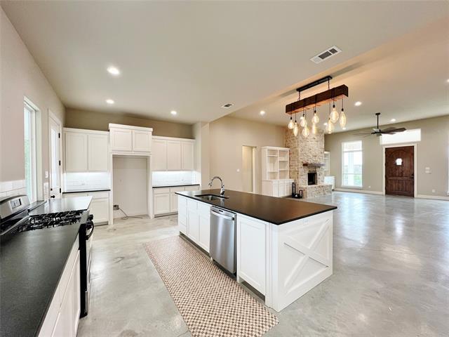 property at 1141 Veal Station Rd