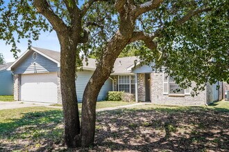 1517 Caplin Dr in Arlington, TX - Building Photo - Building Photo
