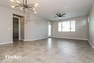 5178 N 188th Ln in Litchfield Park, AZ - Foto de edificio - Building Photo