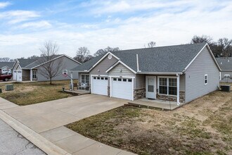 Pemberton Senior in Kansas City, KS - Building Photo - Building Photo