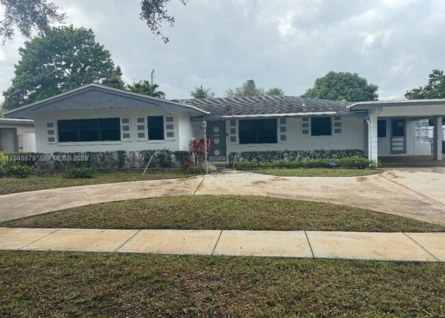 property at 737 W Dayton Cir