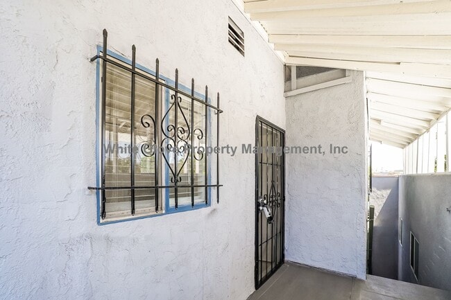 717 St Louis Ave in Long Beach, CA - Building Photo - Building Photo
