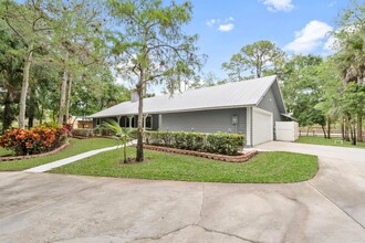 14831 Drafthorse Ln in Wellington, FL - Building Photo - Building Photo