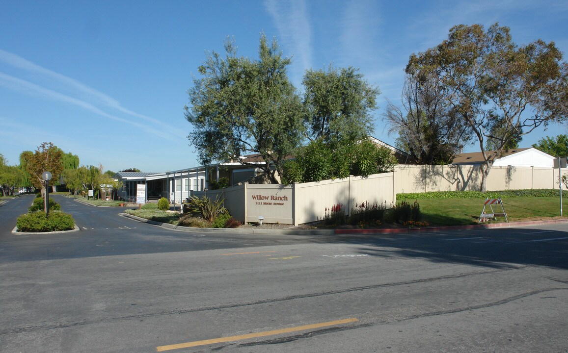 Willow Ranch in Sunnyvale, CA - Building Photo