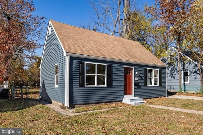 property at 104 W Park Ave