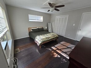 10608 Georgian Dr in Austin, TX - Building Photo - Building Photo