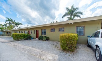 180-190 NW 9th St in Homestead, FL - Building Photo