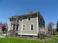 237 Brewster St in Bridgeport, CT - Building Photo - Building Photo