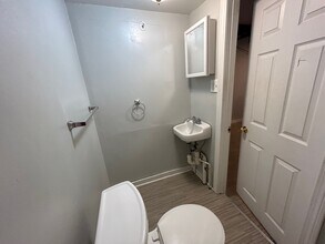 432 Fore St, Unit 2B in Portland, ME - Building Photo - Building Photo