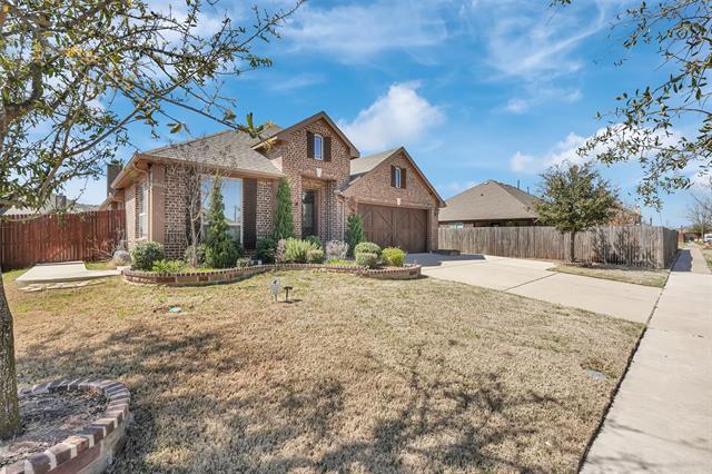 512 Carnation Ln in Mansfield, TX - Building Photo - Building Photo
