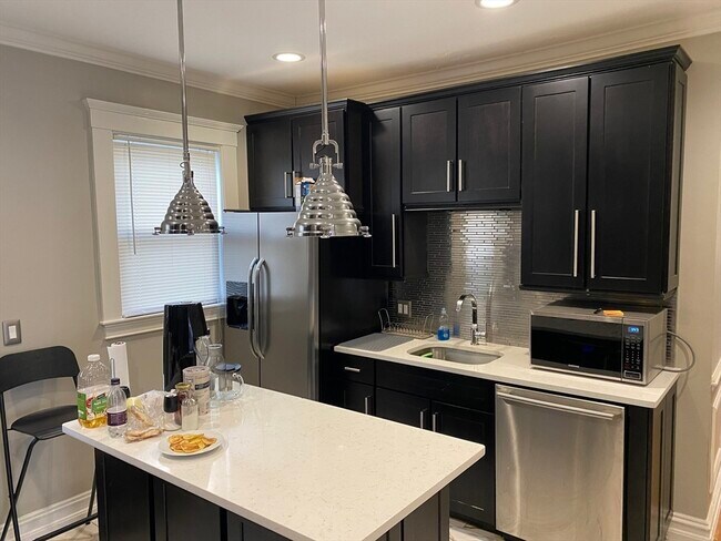 19 Pleasant St in Boston, MA - Foto de edificio - Building Photo