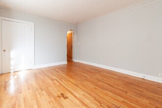 435 W Roscoe St, Unit 3A in Chicago, IL - Building Photo - Building Photo