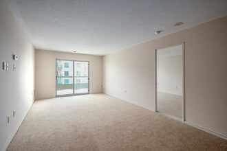 City Place in London, ON - Building Photo - Interior Photo