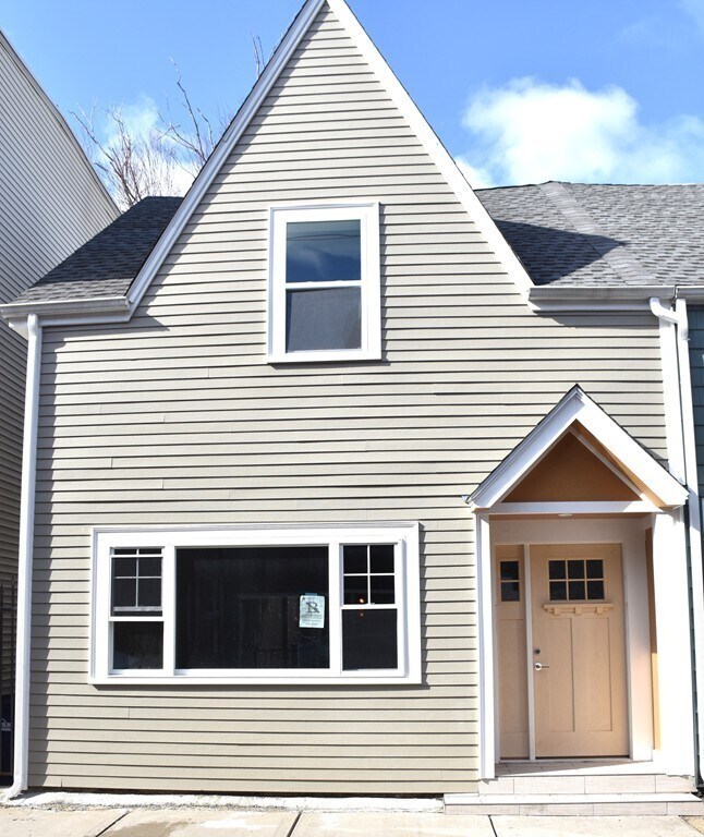 property at 313 Silver St