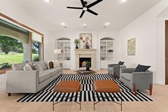 15 Borello Drive in Austin, TX - Building Photo - Building Photo