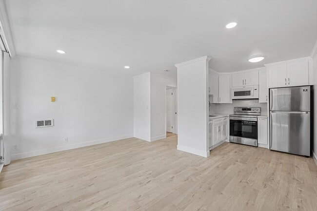 property at 1614 Hudson St