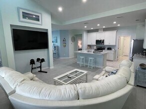 261 Gypsy Palace Ln in Daytona Beach, FL - Building Photo - Building Photo
