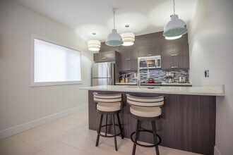 1174A Spadina Crescent E in Saskatoon, SK - Building Photo - Building Photo