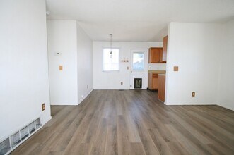 2130 Bainbridge Rd in Colorado Springs, CO - Building Photo - Building Photo