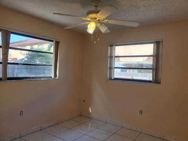 43 W 43rd St in Hialeah, FL - Building Photo - Building Photo