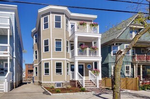 29 Cameron Ave, Unit B in Cambridge, MA - Building Photo