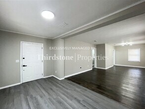 2138 Louise St in Jacksonville, FL - Building Photo - Building Photo