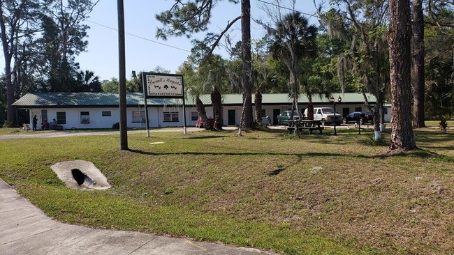 1155 N Byron Butler Pkwy in Perry, FL - Building Photo - Other