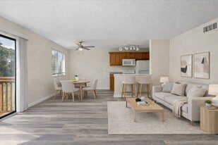 1884 Agora Cir SE, Unit 203 in Palm Bay, FL - Building Photo