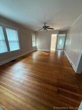 593 Plank Rd in Waterbury, CT - Building Photo - Building Photo