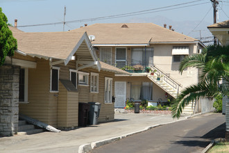 357 W Broadway in Glendale, CA - Foto de edificio - Building Photo