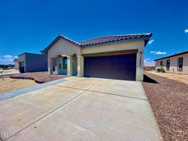 13667 Everingham St in El Paso, TX - Building Photo - Building Photo