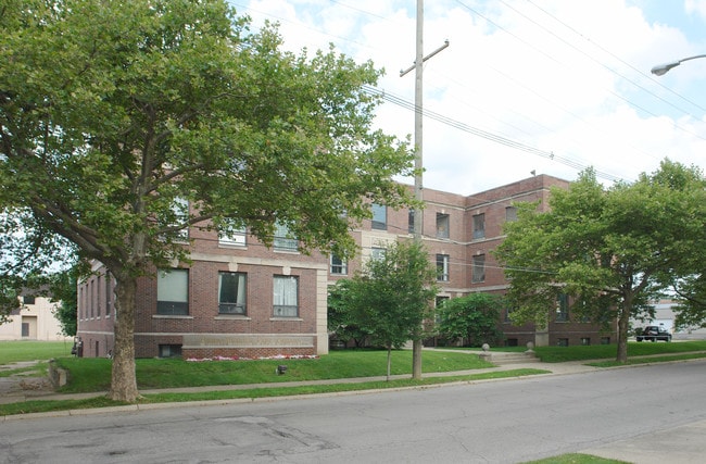 875 Michigan Ave