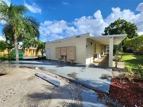 5934 Buchanan St in Hollywood, FL - Building Photo - Building Photo