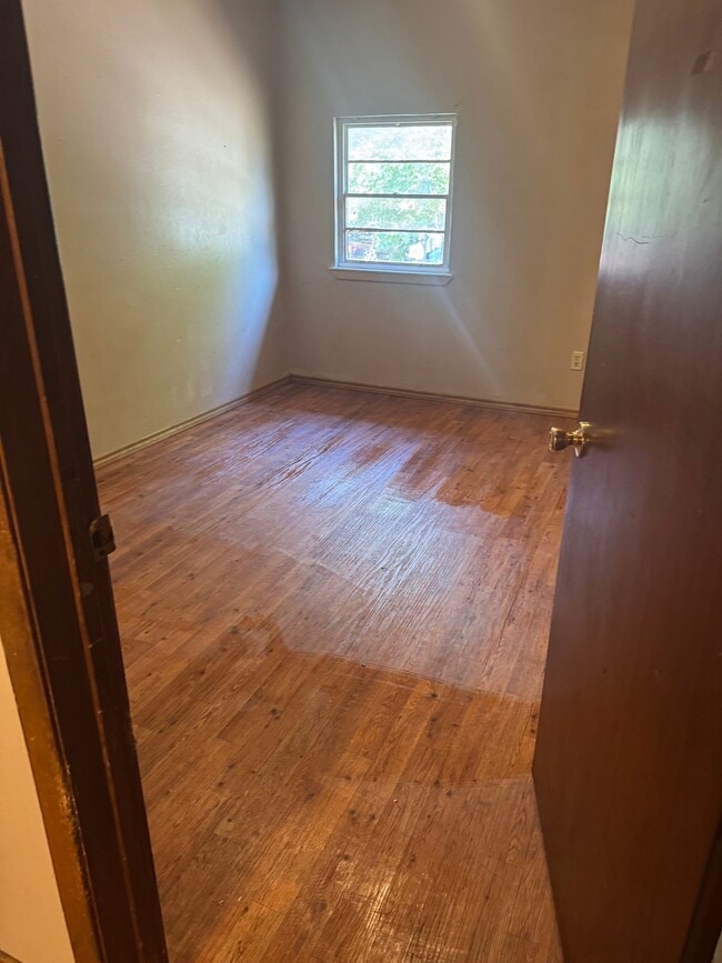 750 Bonham St, Unit 210
