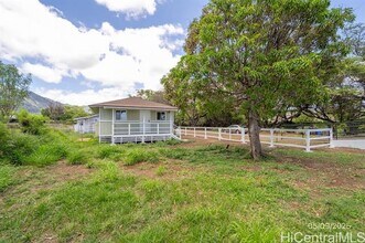 85-050 Farrington Hwy in Waianae, HI - Building Photo - Building Photo
