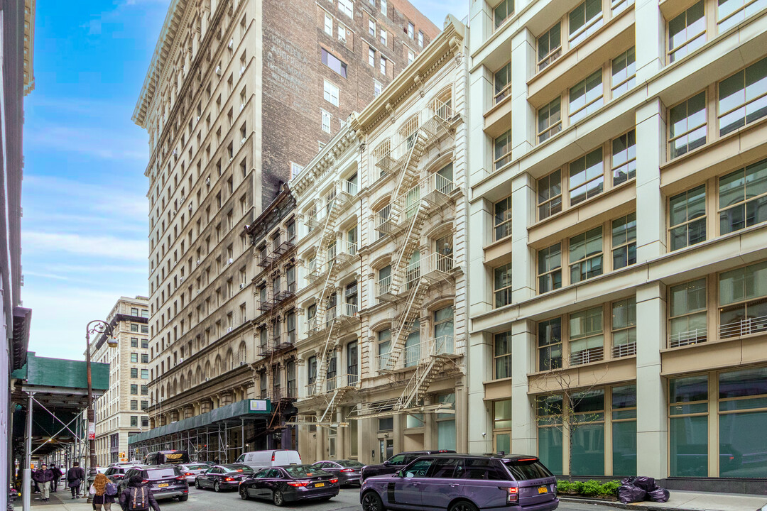 55-57 Walker St in New York, NY - Building Photo