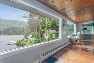 156 Silliman Cove in Maryland, NY - Building Photo - Building Photo