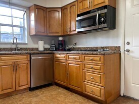 2835 Plunkett St in Hollywood, FL - Building Photo