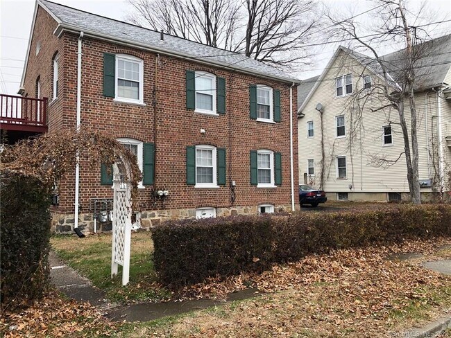 property at 228 Grasmere Ave