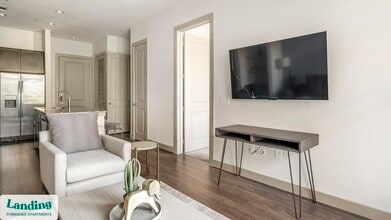 2626 Fountain View Dr, Unit 1-265 in Houston, TX - Foto de edificio - Building Photo